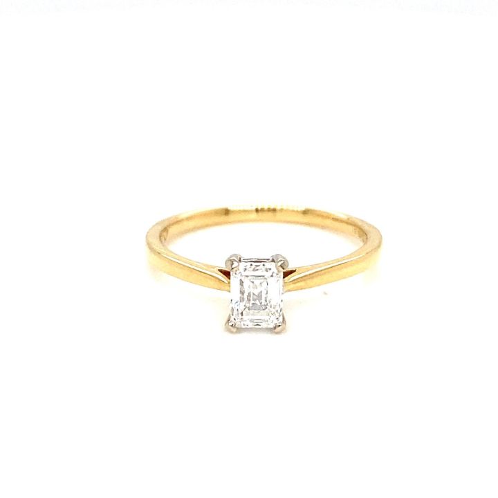 18ct Yellow Gold Emerald Cut Diamond Ring