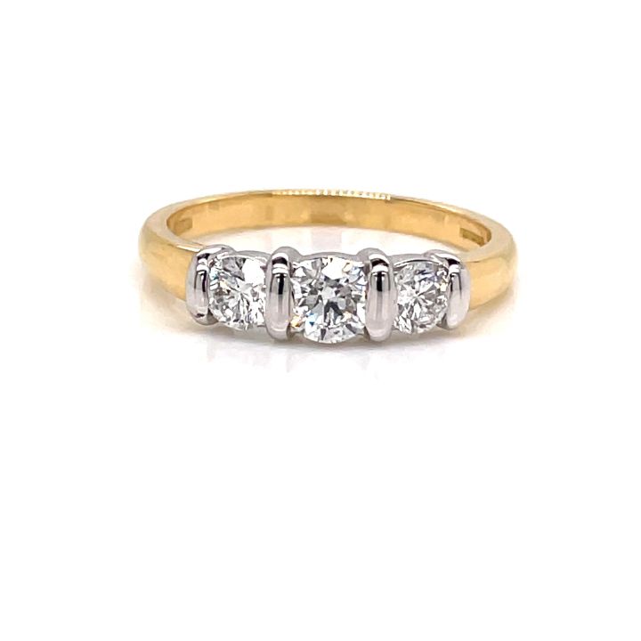 18ct Yellow Gold Three Stone Bar Set Ring