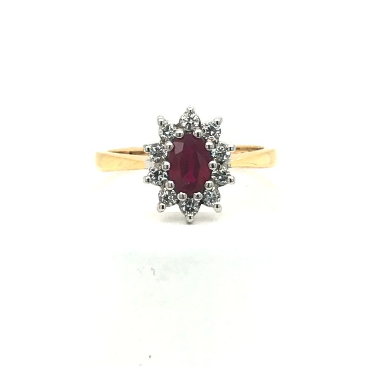 18ct Yellow Gold Ruby & Diamond Oval Cluster Ring