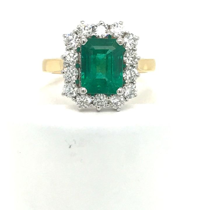 18ct Yellow Gold Emerald & Diamond Cluster Ring