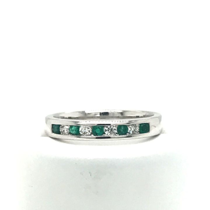 18ct White Gold Emerald and Diamond Channel Set Ring