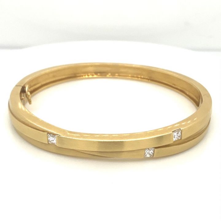Pre Owned 18ct Yellow Gold 'Boodles' Diamond Bangle