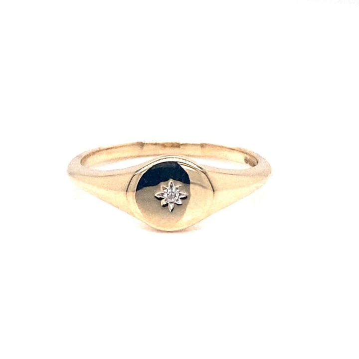 9ct Yellow Gold Oval Diamond Set Signet Ring