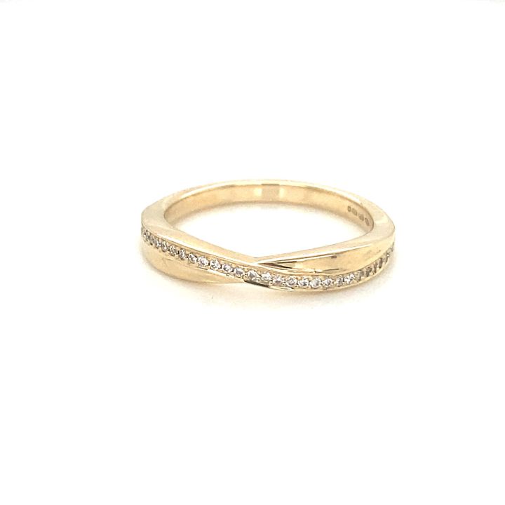 9ct Yellow Gold Cross Over Diamond Wedding Ring