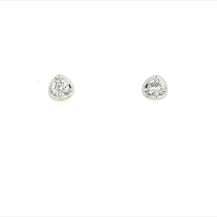 18ct White Gold Diamond Arch Set Stud Earrings 0.75ct