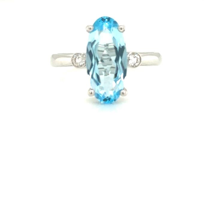 9ct White Gold Statement Blue Topaz & Diamond Ring