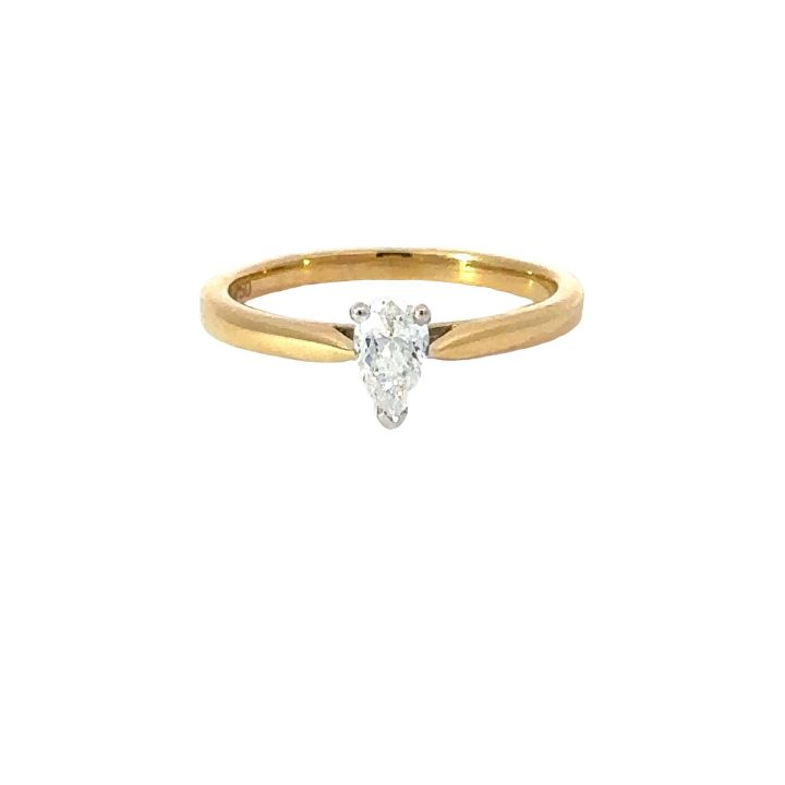 18ct Yellow Gold Single Pear Shaped Diamond Ring