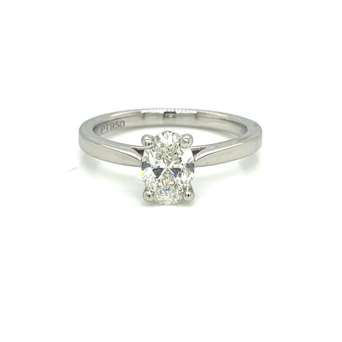 Single oval deals diamond engagement ring
